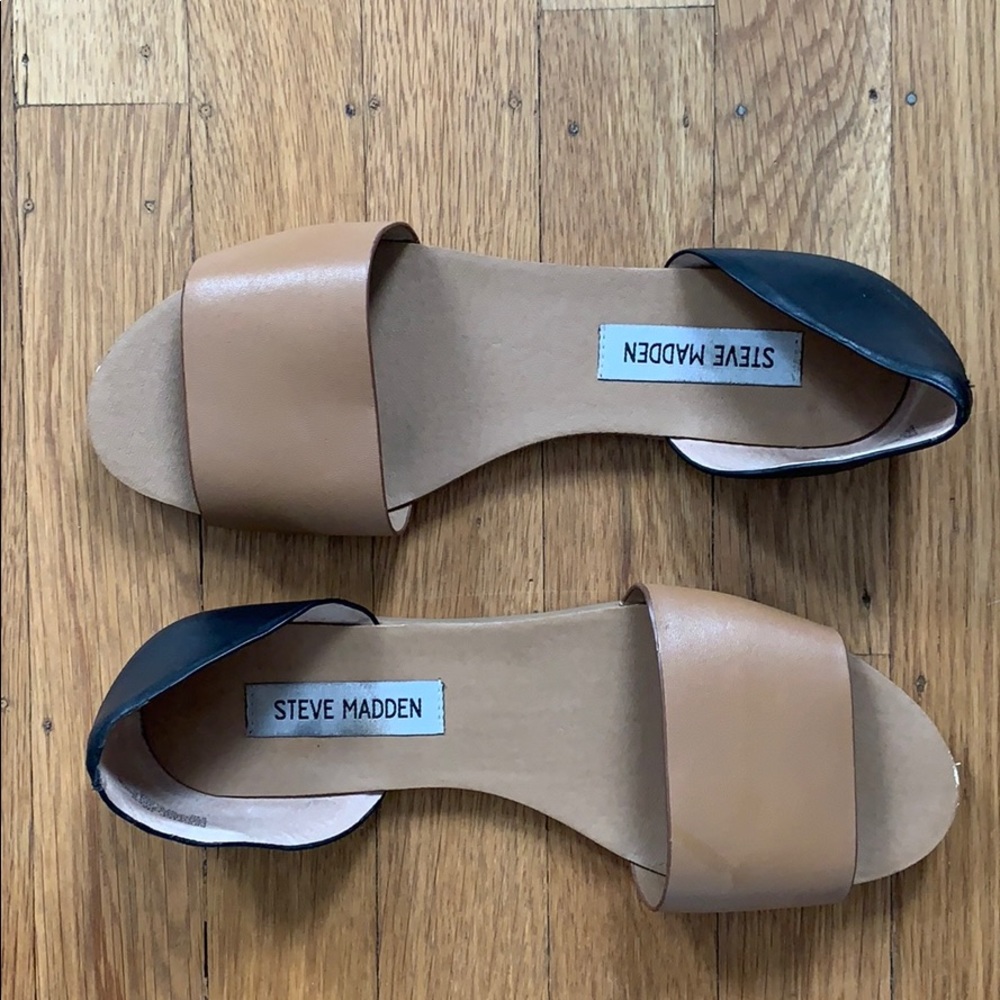 Steve Madden slip on sandals